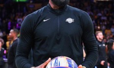 九游培训-关于湖人队球员迎来个人婚礼，球队队友祝贺的信息