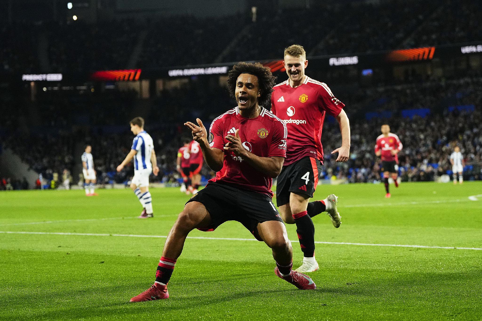 曼联实力超群,轻取对手晋级 曼联实力超群,轻取对手晋级