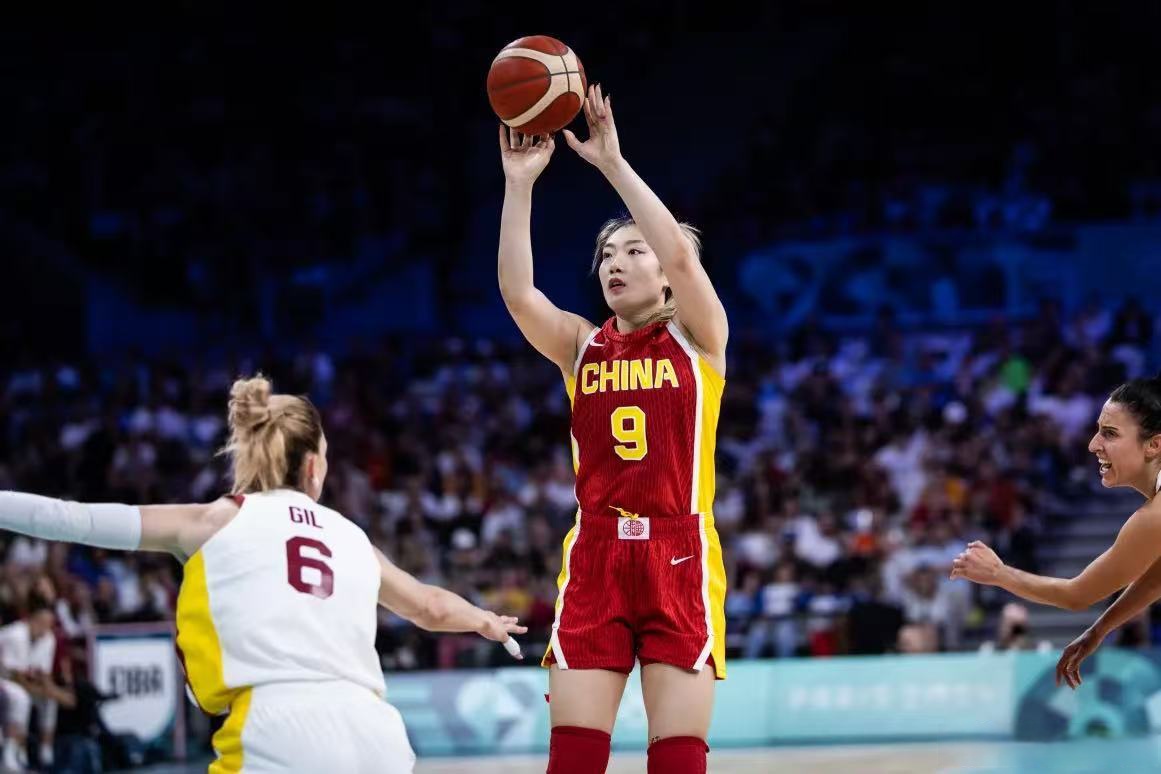 包含运动员的飒爽英姿：实力实现理想的词条