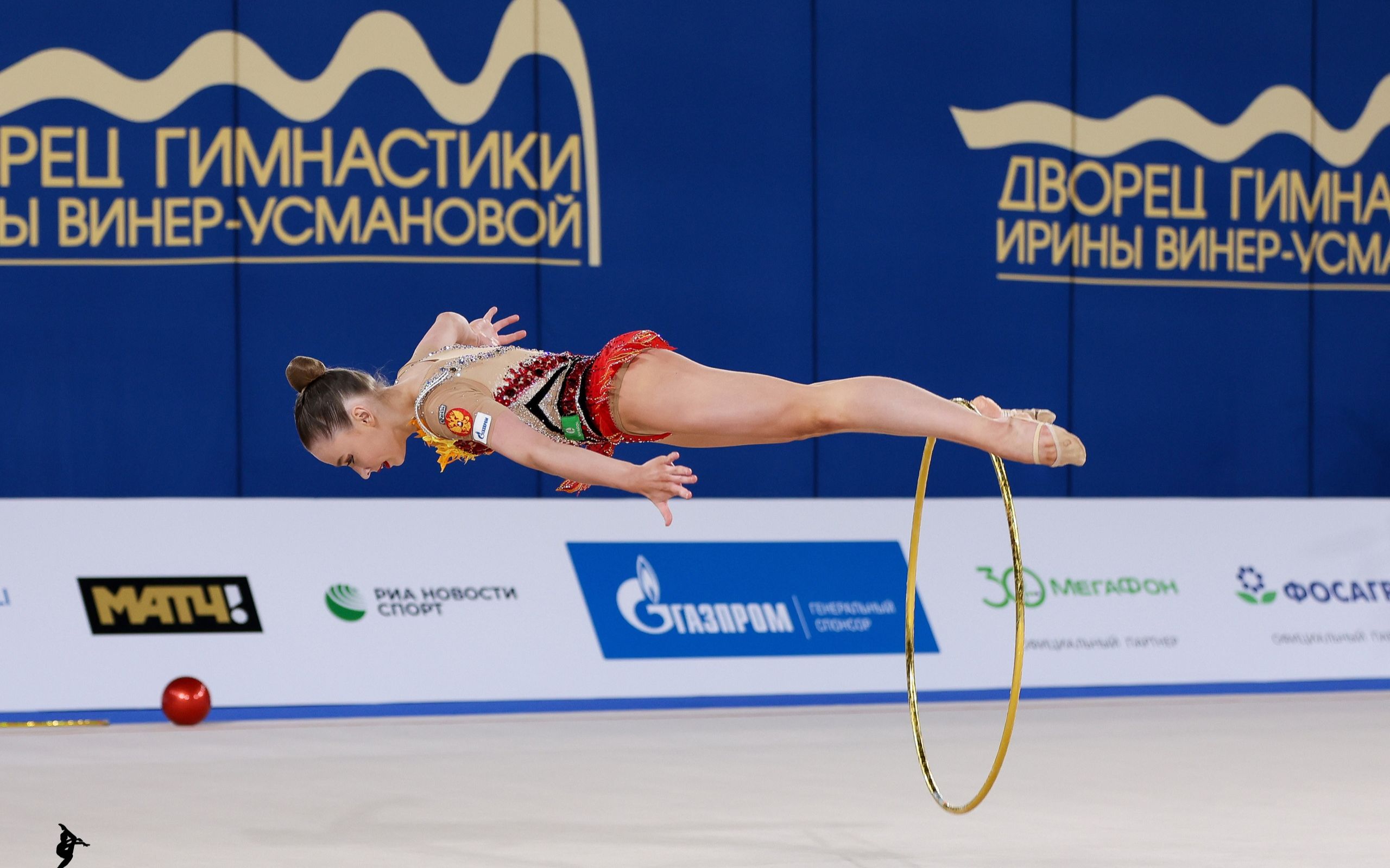 关于俄罗斯选手在女子体操比赛中表现出色的信息