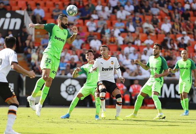 格拉纳达客场告捷，重返积分榜前列的简单介绍