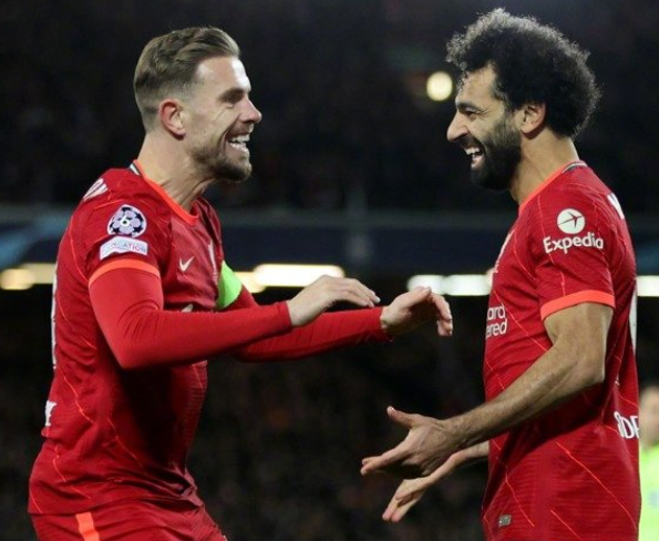 阿贾克斯逆袭巴黎，晋级概率曙光的简单介绍